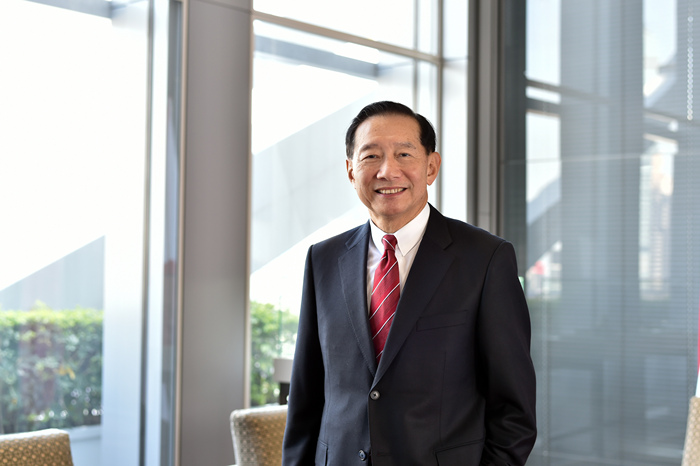 财经:配资平台头条-【专访】汇丰银行主席王冬胜：建议适当放宽内地个人投资者参与港股通的资产要求限制