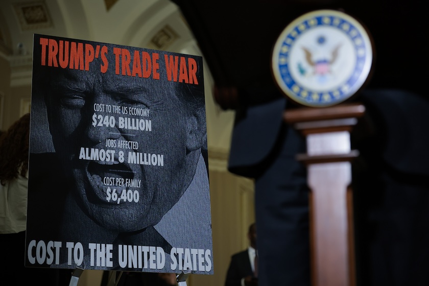 热点:西安本地配资公司-特朗普关税大棒下，美国再工业化梦想难实现