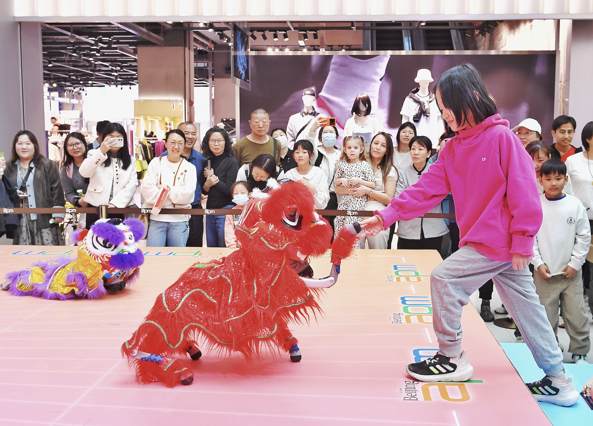 财经:股票配资10倍杠杆-4月中国零售业景气指数为50.5%，维持在扩张区间