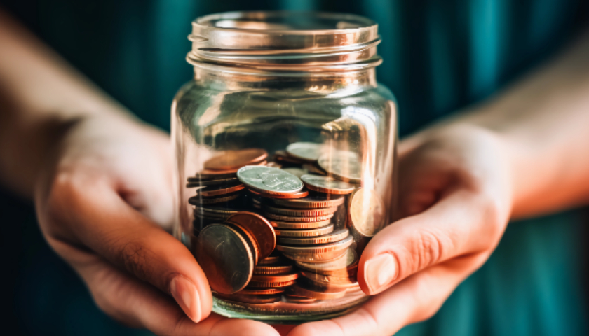 财经:期货配资违法吗-存款“降息”潮再度来袭，银行密集宣布下调存款利率