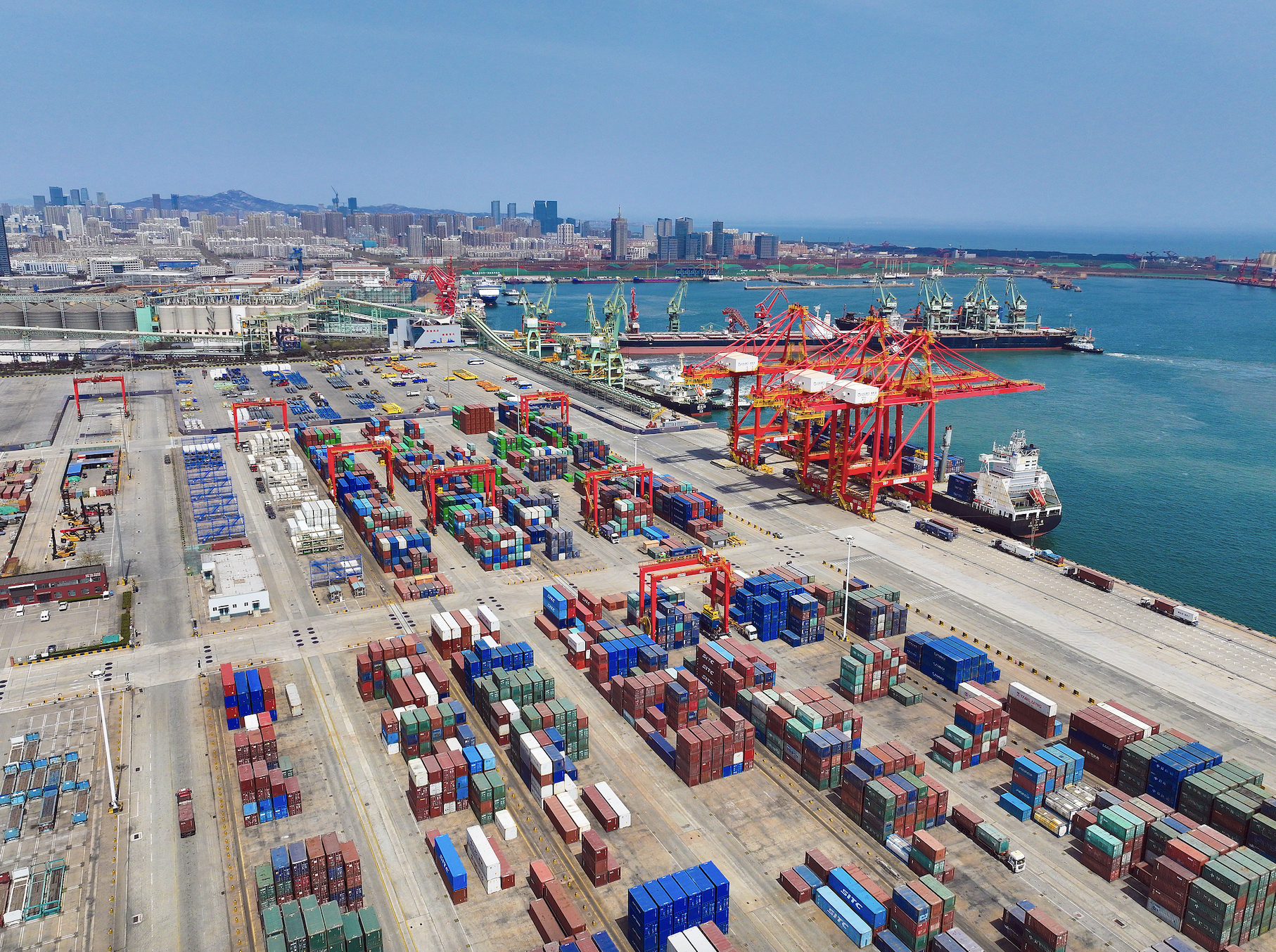 股票:国内在线配资-强硬反制，中方对美所有进口商品加征关税税率提高至84%