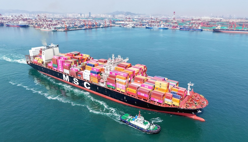 股票:期货开户要求条件-应对特朗普关税冲击，专家建议中国实施“两个30战略”