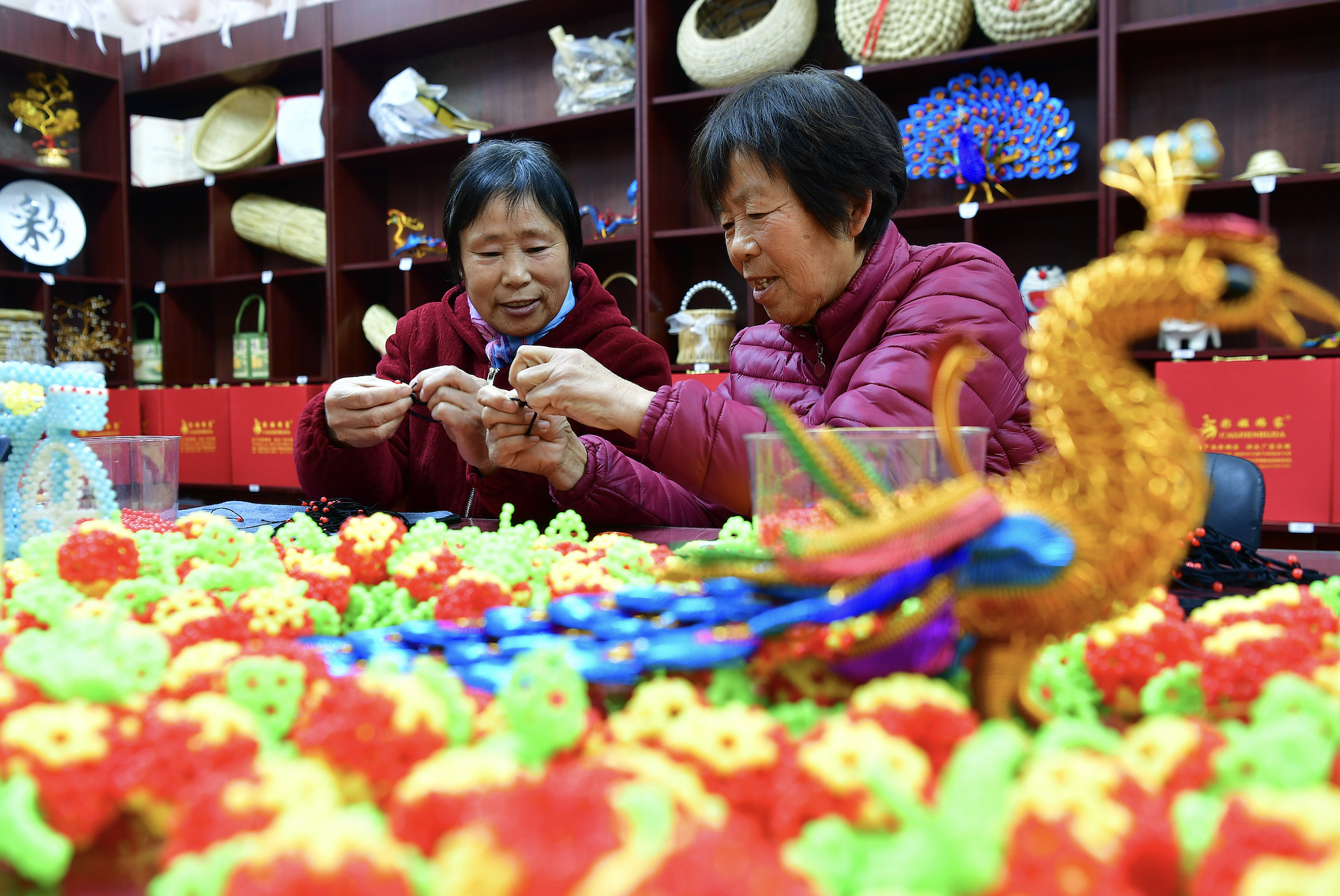 股票:怎样期货投资-聚焦农村留守妇女困难群体，民政部等11部门联合发布帮扶行动方案