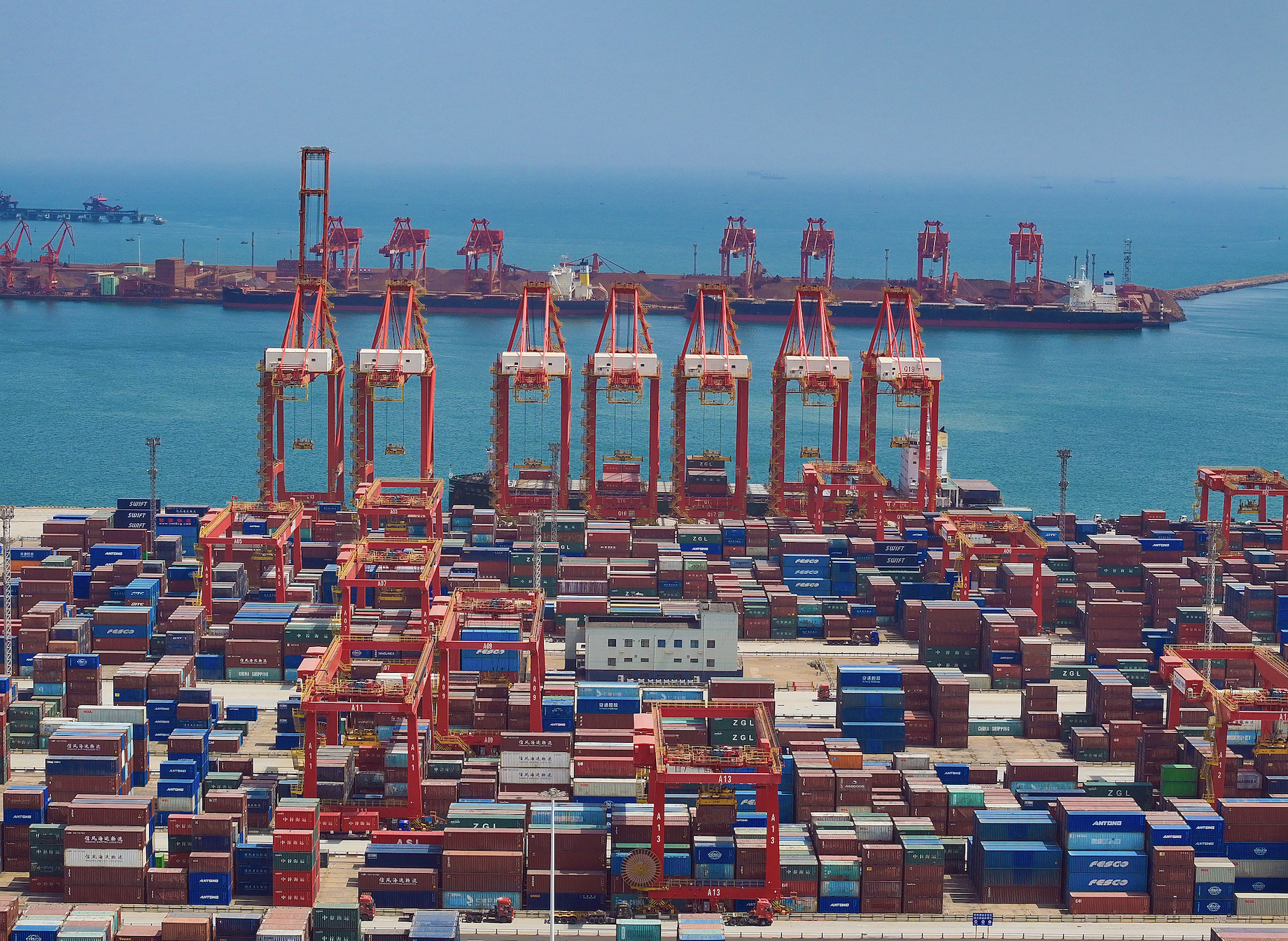 热点:在线配资服务-继续反制！中方对美所有进口商品加征125%关税