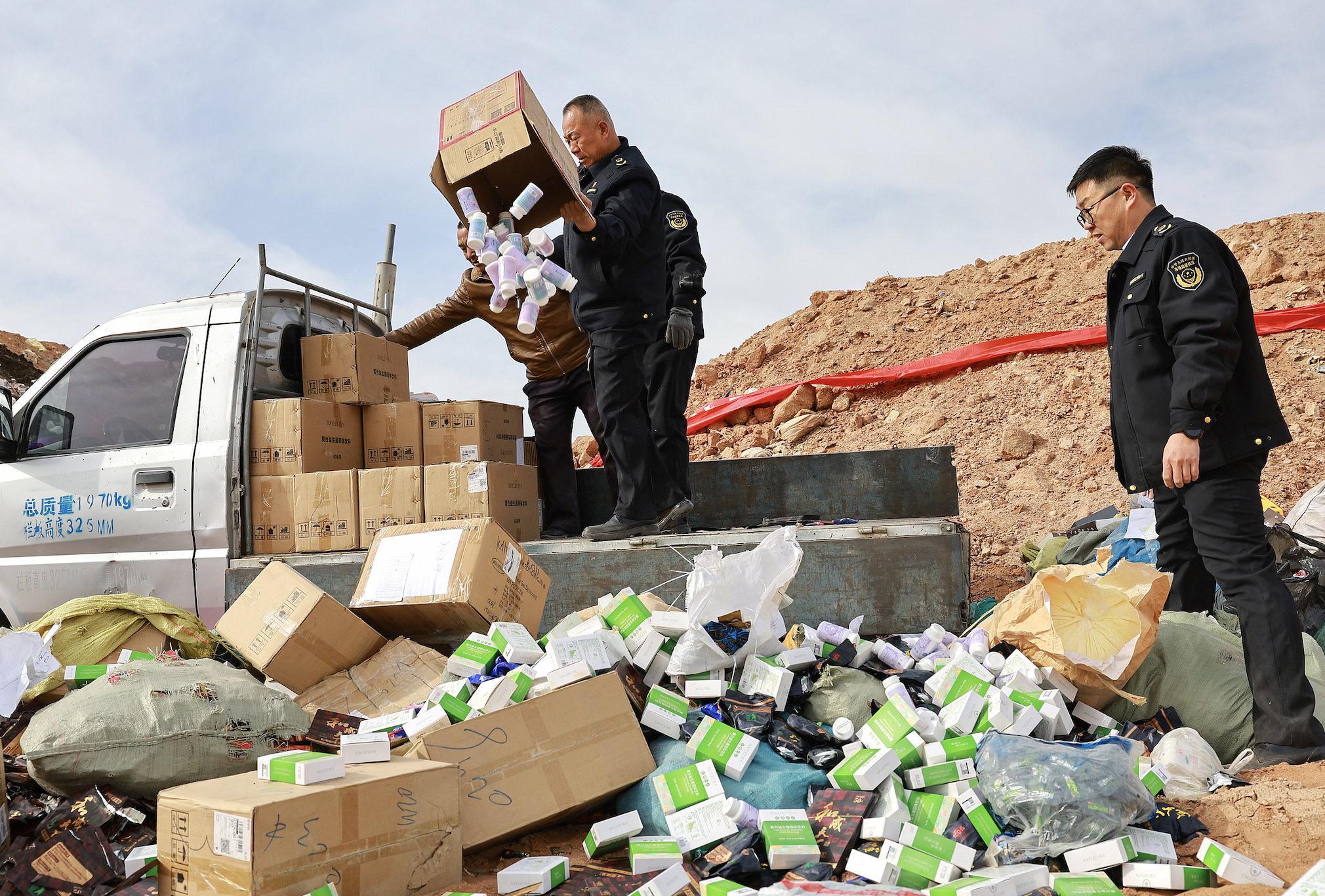 热点:金证股份股票行情走势-开展“守护消费”铁拳行动、打击民生领域侵权假冒行为，市场监管总局发声